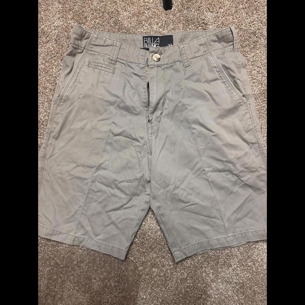 Billabong Shorts Size: 29 Mens